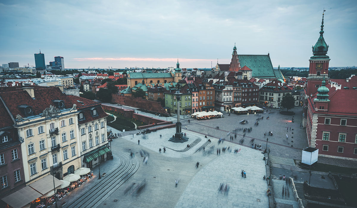 Jak zaplanować pobyt służbowy i wybrać odpowiedni nocleg przy The Warsaw HUB?